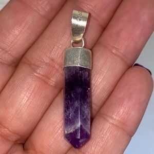 Sterling silver .925 pendant with amethyst stone